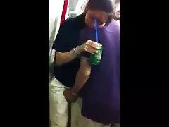 Le gusta la videos gay xxx caseros polla, los dedos.