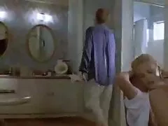 Rubia con los videos caseros gay porno dedos delante de la webcam.