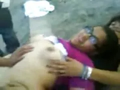 Fuerte sexo entre Sarah y John pormo casero gay